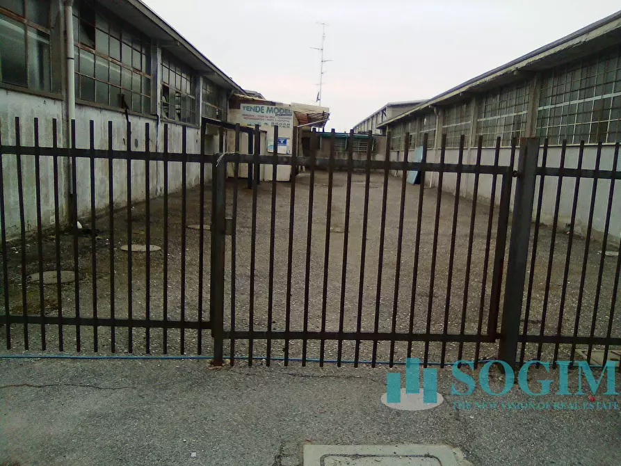 Immagine 8 di Capannone industriale in affitto  a Settimo Milanese