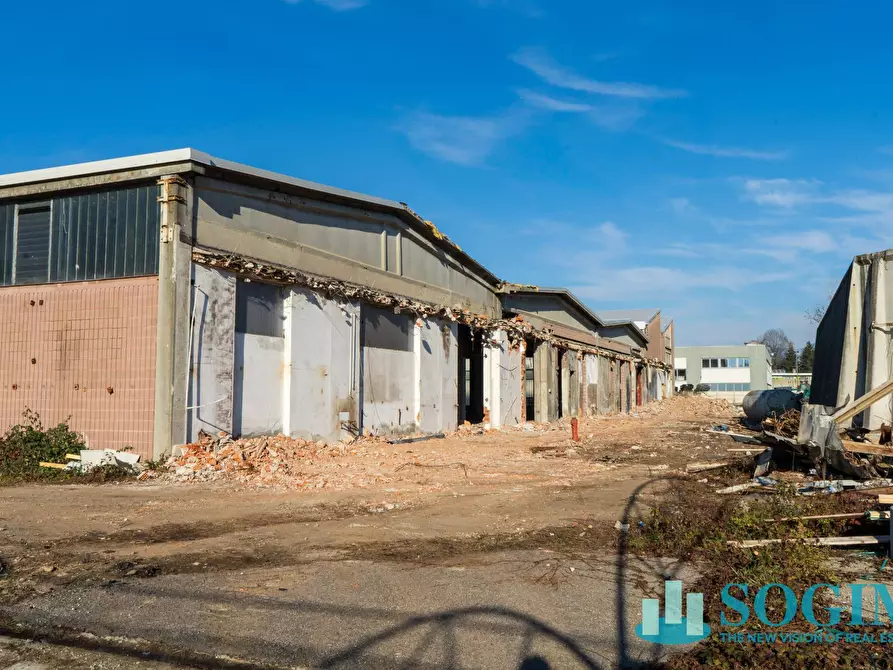 Immagine 20 di Capannone industriale in affitto  in Via della Repubblica a Lurate Caccivio