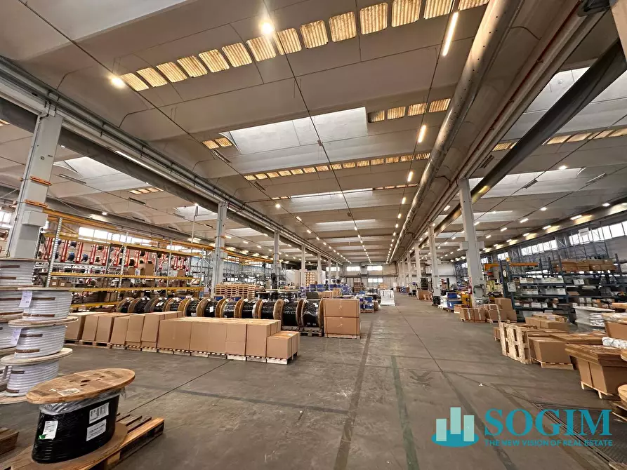 Immagine 4 di Capannone industriale in affitto  in Via Carlo Jucker a Legnano