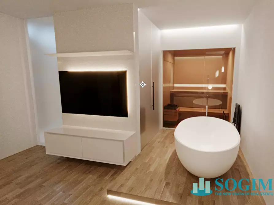 Immagine 13 di Loft/Open space in vendita  in Via Carcano a Cantù