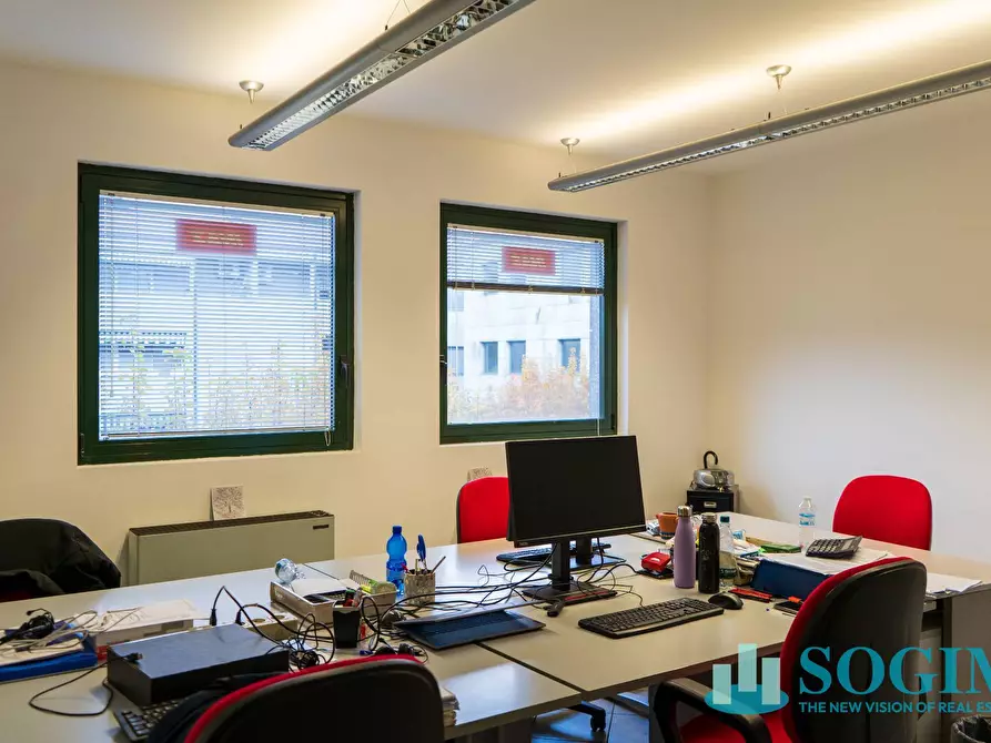 Immagine 17 di Appartamento in vendita  in via torriani a Como