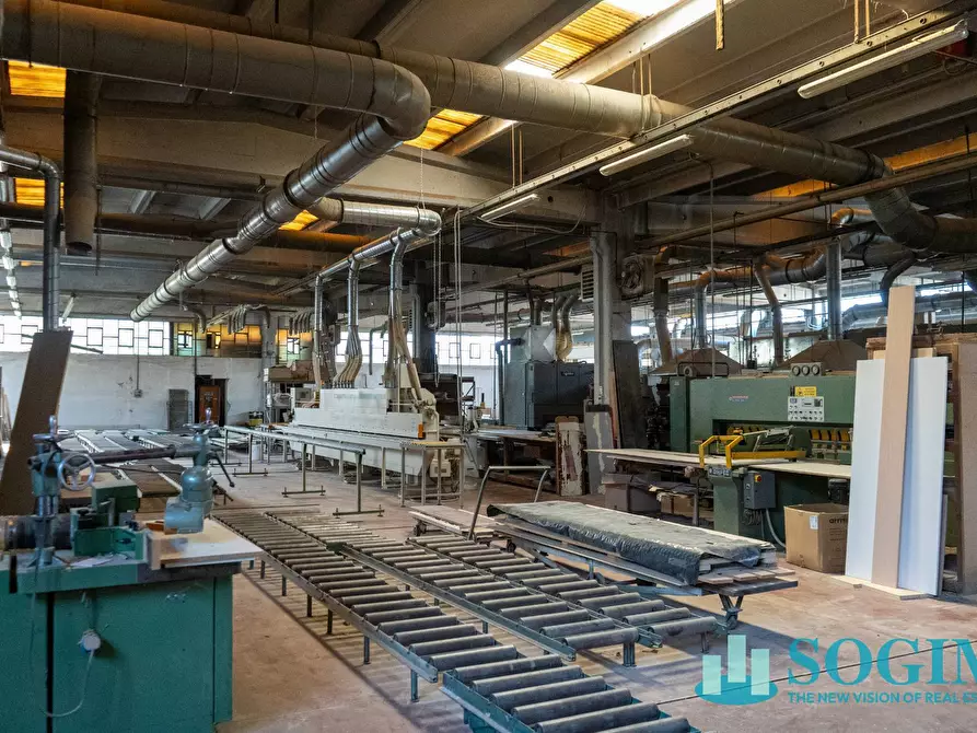 Immagine 13 di Capannone industriale in vendita  in Via Montegrappa a Inverigo