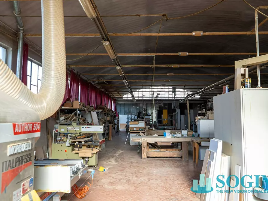 Immagine 18 di Capannone industriale in vendita  in Via Montegrappa a Inverigo