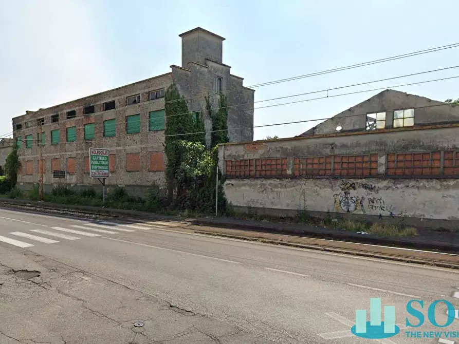 Immagine 2 di Terreno industriale in vendita  in via Castelletto a Paderno Dugnano