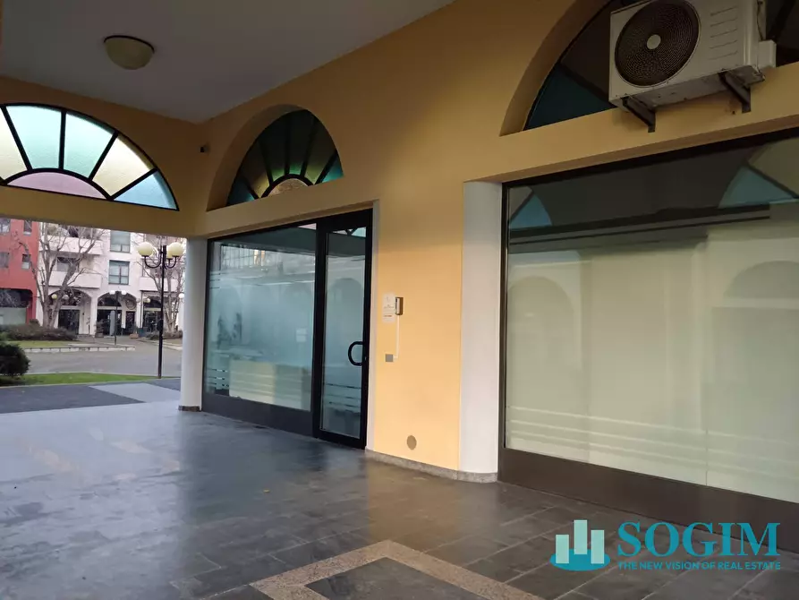 Immagine 29 di Ufficio in vendita  in P.za la Pira a Lissone