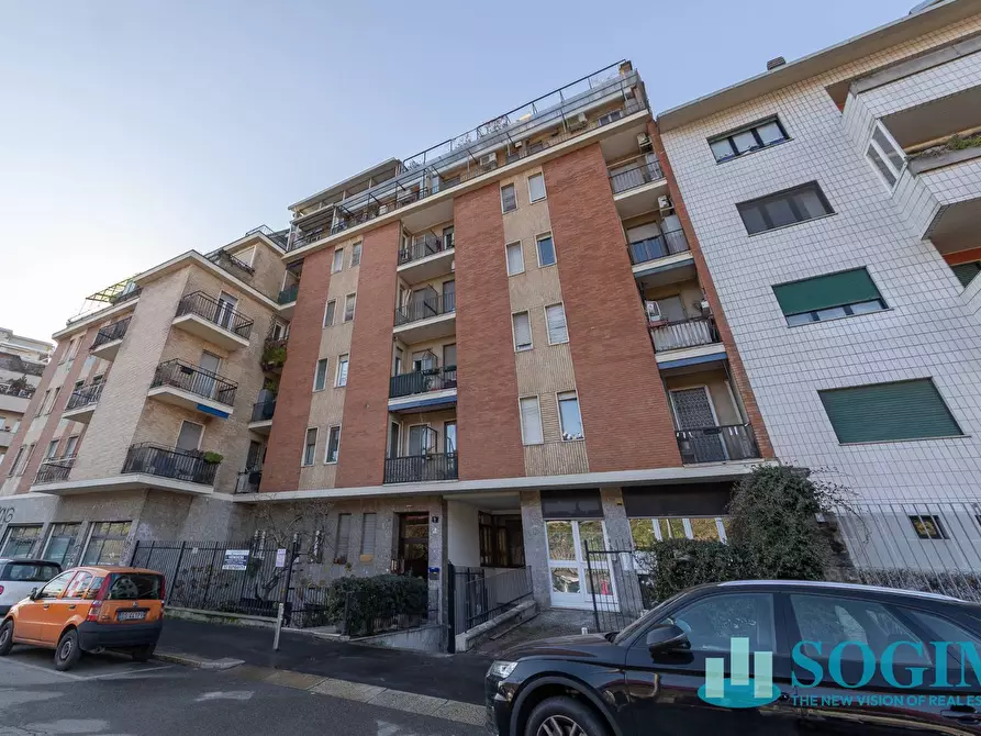 Immagine 14 di Appartamento in vendita  in Via Olivari a Milano