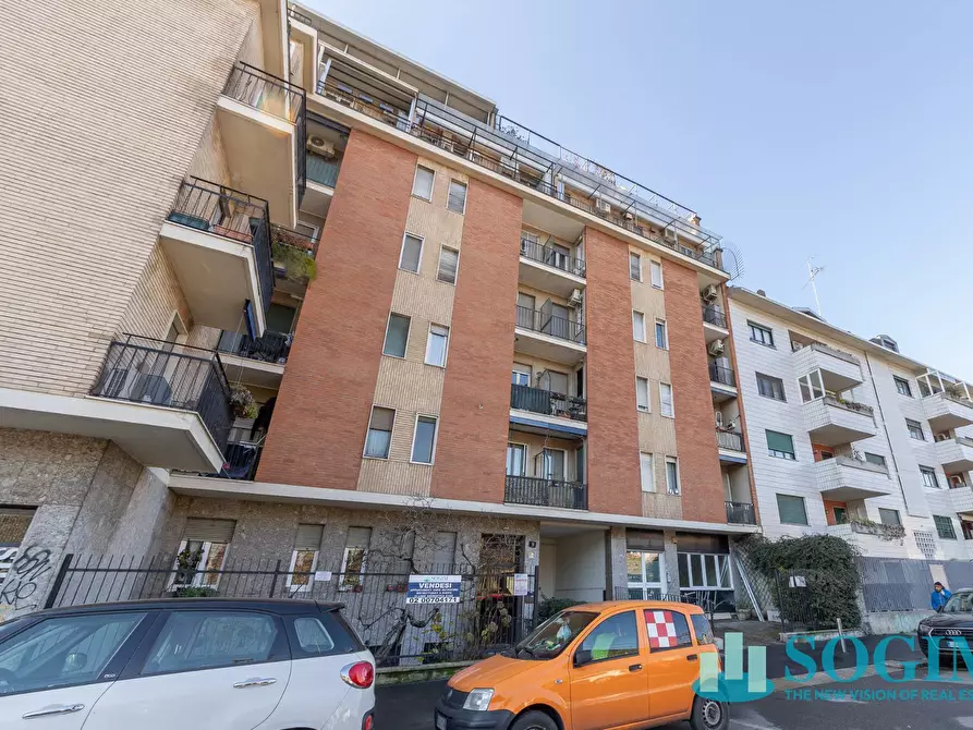 Immagine 16 di Appartamento in vendita  in Via Olivari a Milano