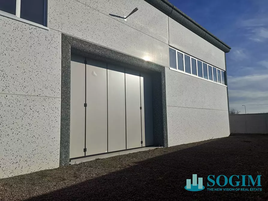 Immagine 5 di Capannone industriale in affitto  in Via Cesare Battisti a Pogliano Milanese