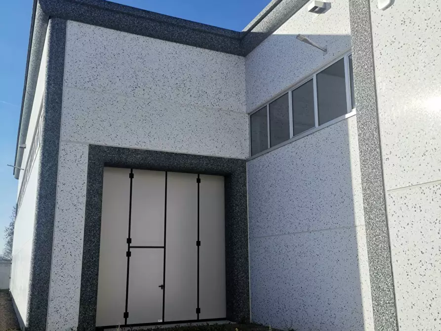 Immagine 9 di Capannone industriale in affitto  in Via Cesare Battisti a Pogliano Milanese