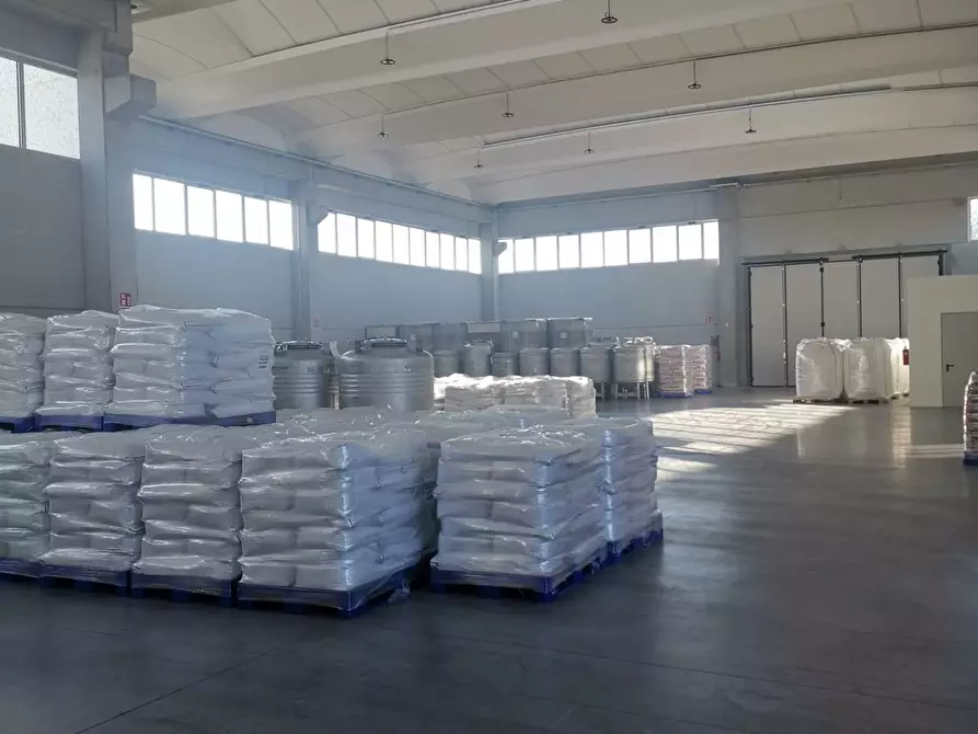 Immagine 19 di Capannone industriale in affitto  in Via Cesare Battisti a Pogliano Milanese