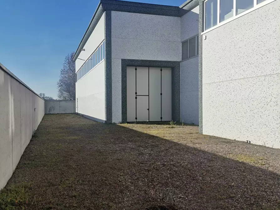 Immagine 29 di Capannone industriale in affitto  in Via Cesare Battisti a Pogliano Milanese