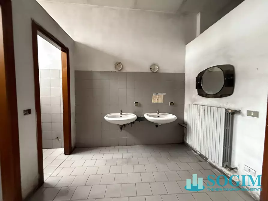 Immagine 23 di Capannone industriale in vendita  in Monza viale Sicilia a Monza