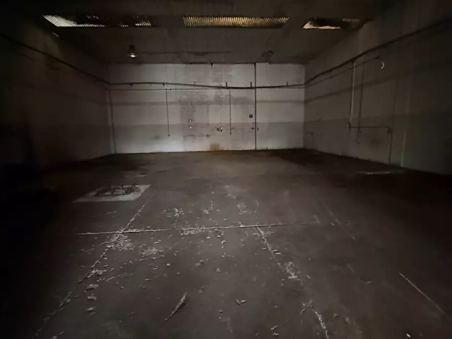 Immagine 25 di Capannone industriale in vendita  in Monza viale Sicilia a Monza