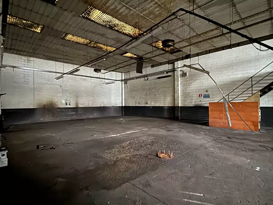 Immagine 26 di Capannone industriale in vendita  in Monza viale Sicilia a Monza