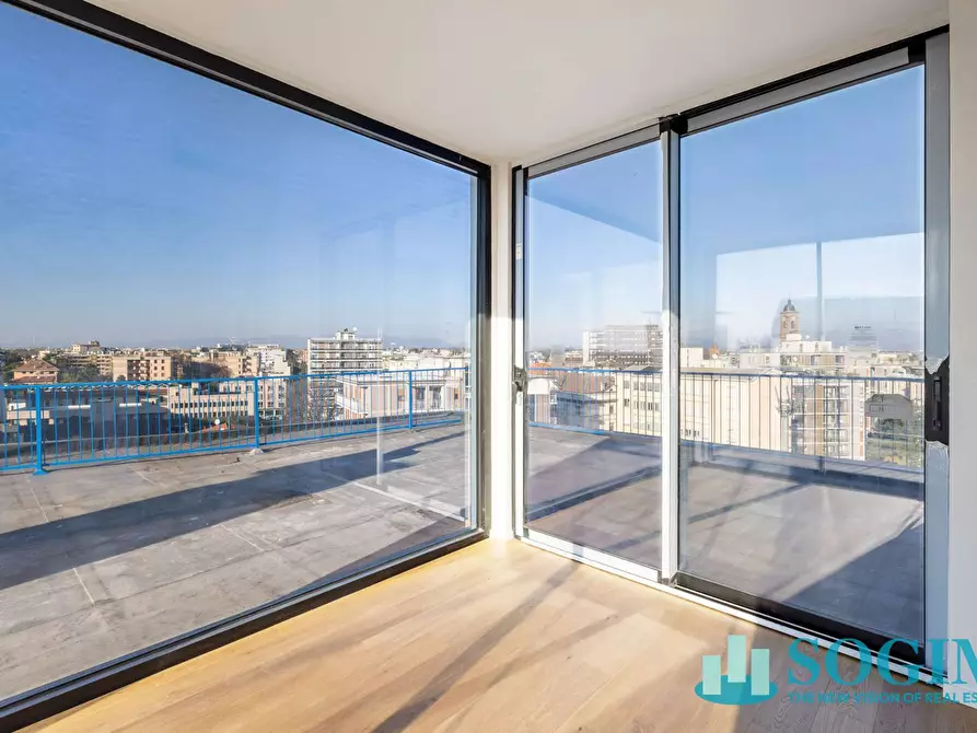 Immagine 2 di Attico in vendita  in Via Gramsci a Monza