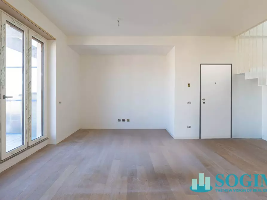 Immagine 6 di Attico in vendita  in Via Gramsci a Monza