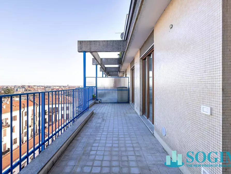 Immagine 9 di Attico in vendita  in Via Gramsci a Monza