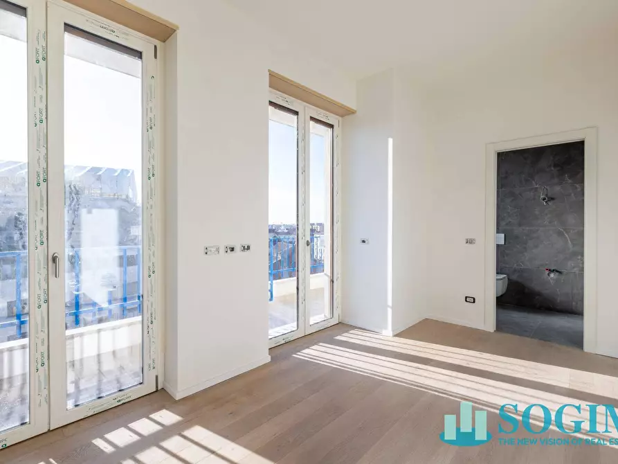 Immagine 17 di Attico in vendita  in Via Gramsci a Monza