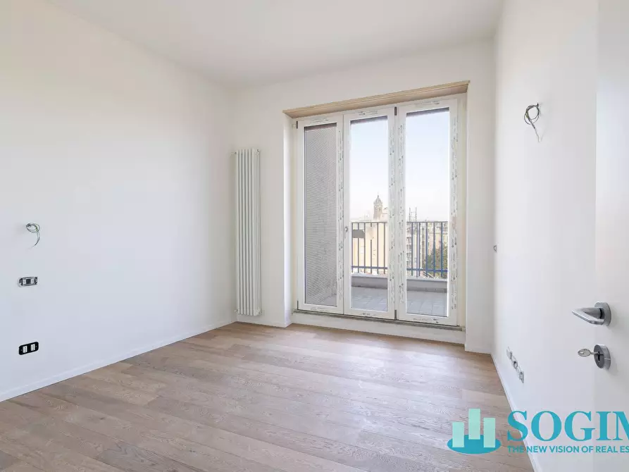 Immagine 25 di Attico in vendita  in Via Gramsci a Monza