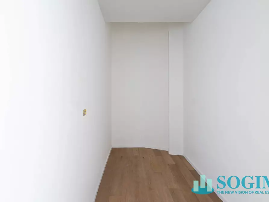 Immagine 27 di Attico in vendita  in Via Gramsci a Monza