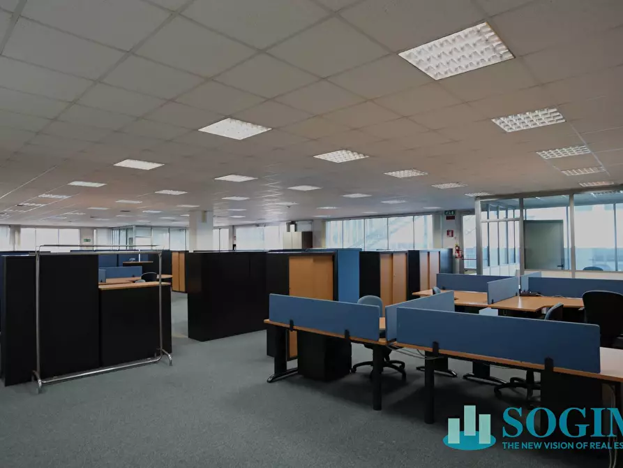 Immagine 30 di Ufficio in affitto  in Via Fratelli Gracchi a Cinisello Balsamo