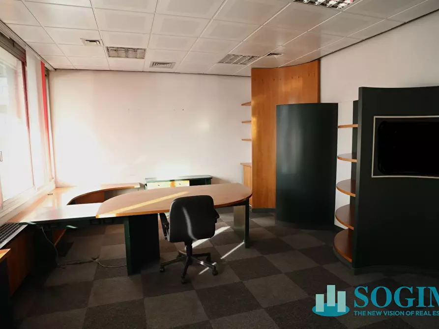 Immagine 20 di Ufficio in affitto  in Via Fratelli Gracchi a Cinisello Balsamo