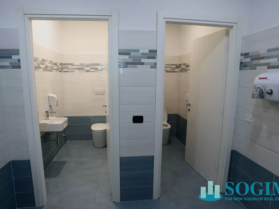 Immagine 20 di Ufficio in affitto  in Via Fratelli Gracchi a Cinisello Balsamo