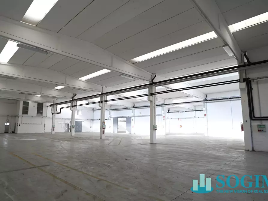 Immagine 9 di Capannone industriale in vendita  in Via Piccinelli a Mozzate