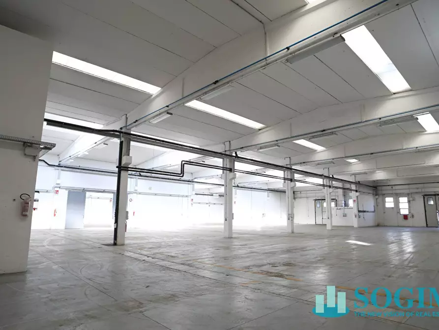 Immagine 10 di Capannone industriale in vendita  in Via Piccinelli a Mozzate