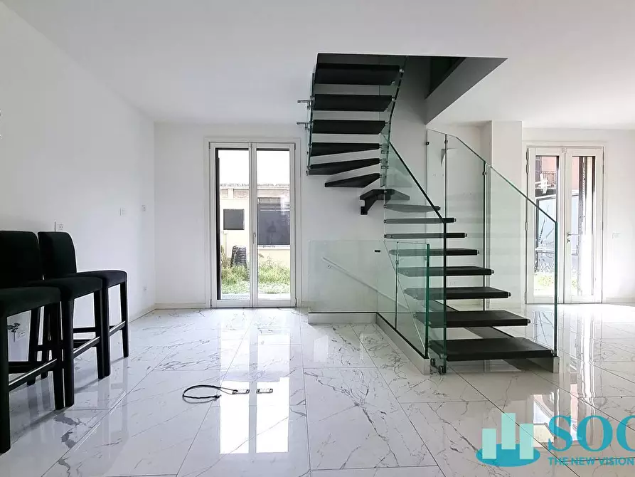 Immagine 10 di Villa in vendita  in Via Giuseppe Di Vittorio a Sesto San Giovanni