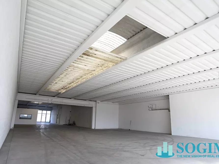 Immagine 5 di Capannone industriale in affitto  in Via Piccinelli a Mozzate