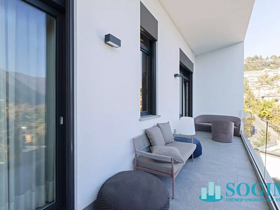 Immagine 27 di Villa in vendita  in Via Bellinzona a Como