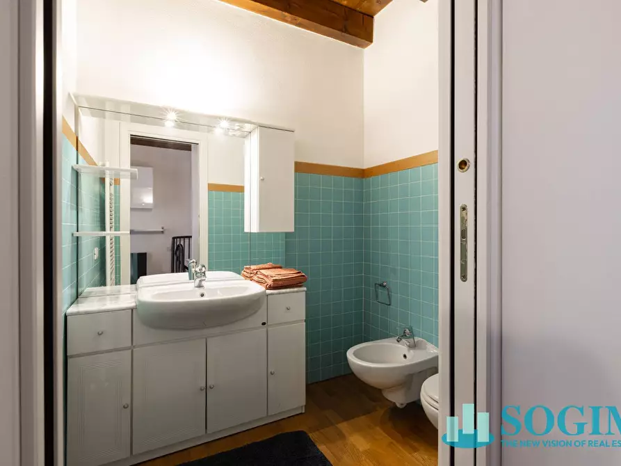 Immagine 13 di Appartamento in affitto  in Via Cinque Giornate a Como