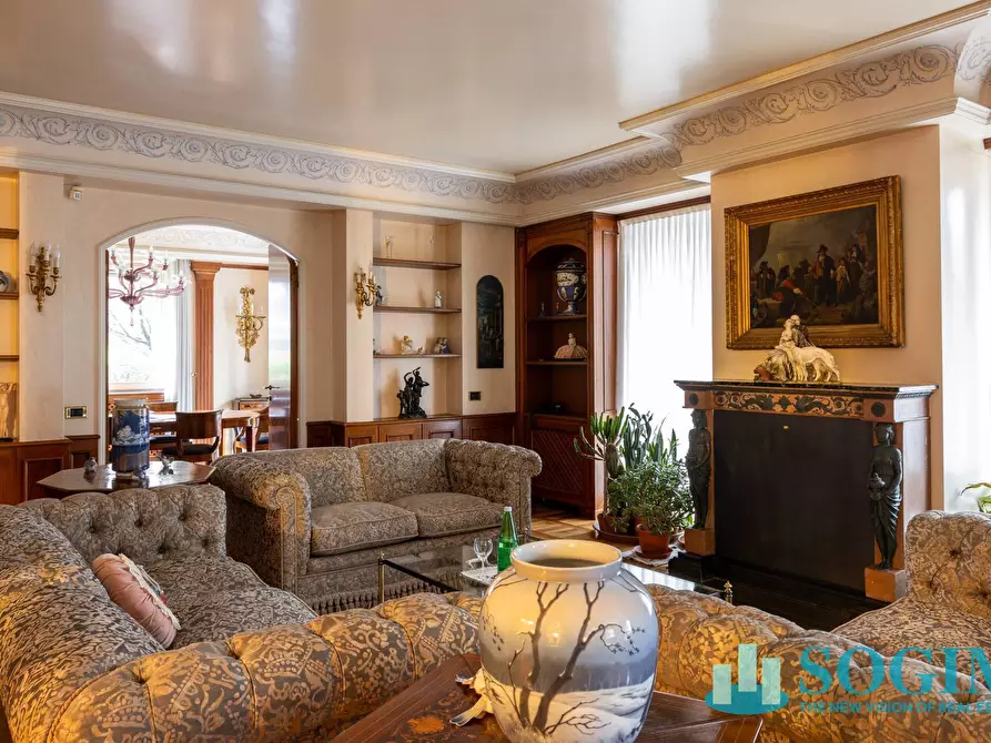 Immagine 3 di Villa in vendita  in Via Cristoforo Colombo a Cadorago