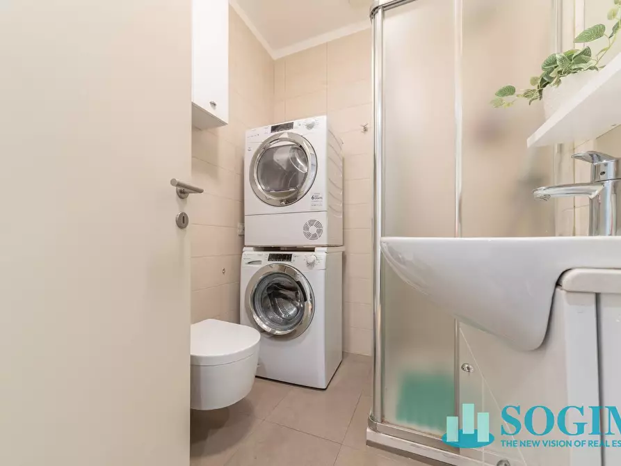 Immagine 29 di Appartamento in vendita  in Via Davide Campari a Sesto San Giovanni