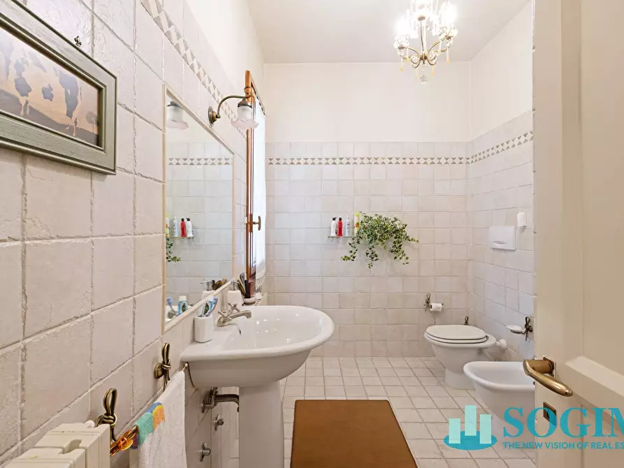 Immagine 25 di Villa in vendita  in Via Raffello Sanzio a Colle Brianza