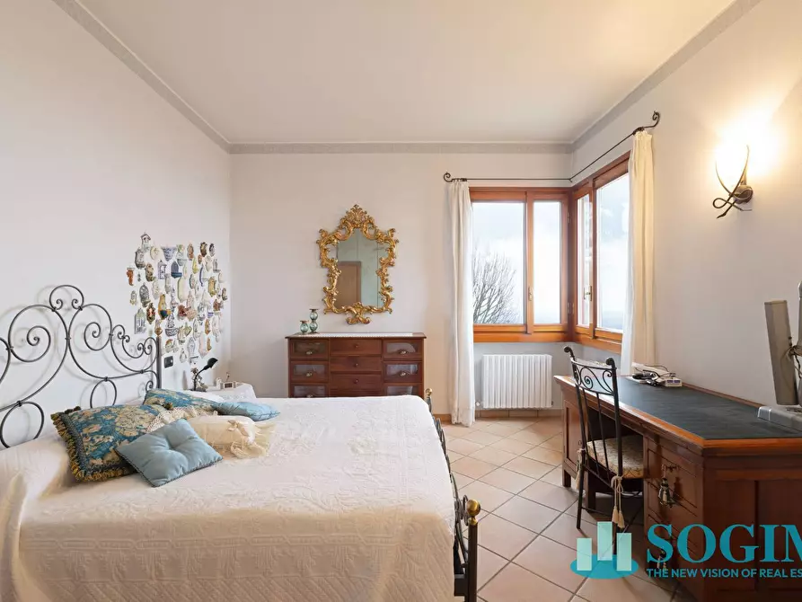 Immagine 29 di Villa in vendita  in Via Raffello Sanzio a Colle Brianza