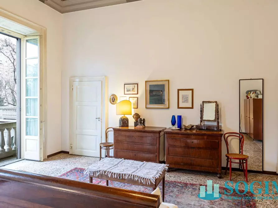 Immagine 27 di Villa in vendita  in Via Volta a Monza