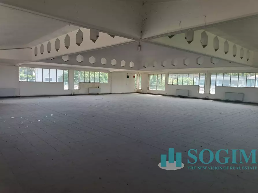 Immagine 15 di Capannone industriale in vendita  in Via Varese a Binago