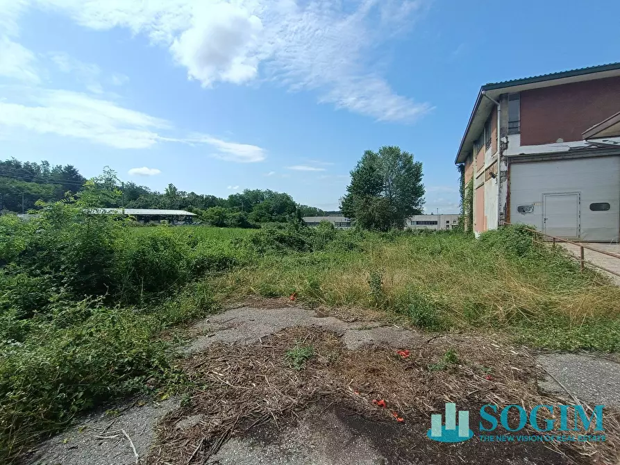 Immagine 2 di Terreno industriale in vendita  in Via varese a Binago