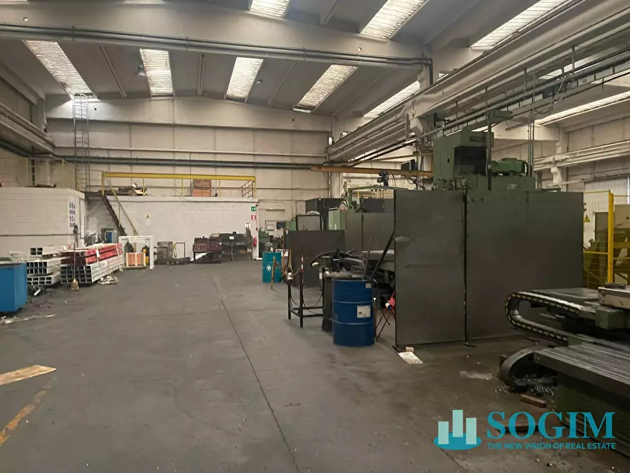 Immagine 9 di Capannone industriale in vendita  in viale europa a Brugherio