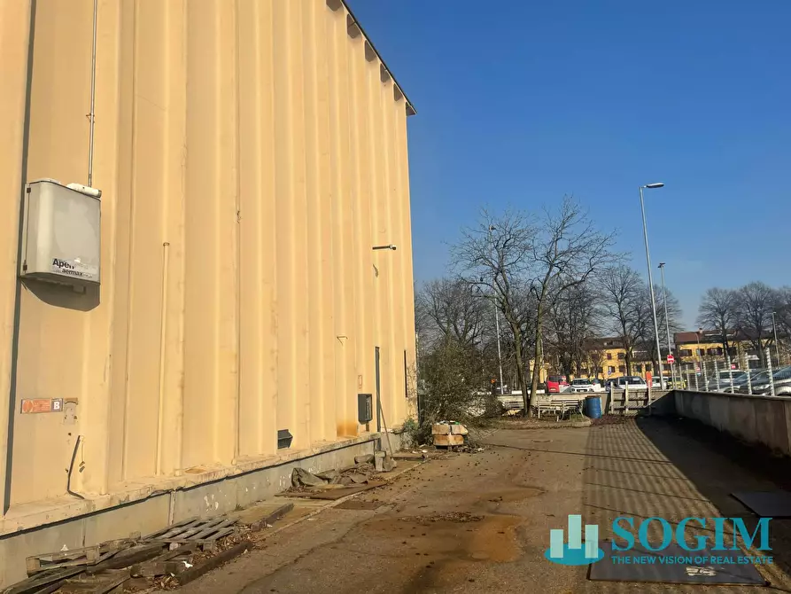 Immagine 16 di Capannone industriale in vendita  in viale europa a Brugherio