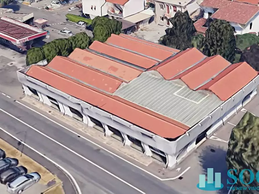 Immagine 1 di Locale commerciale in vendita  in Via Antonio Stoppani a Seregno