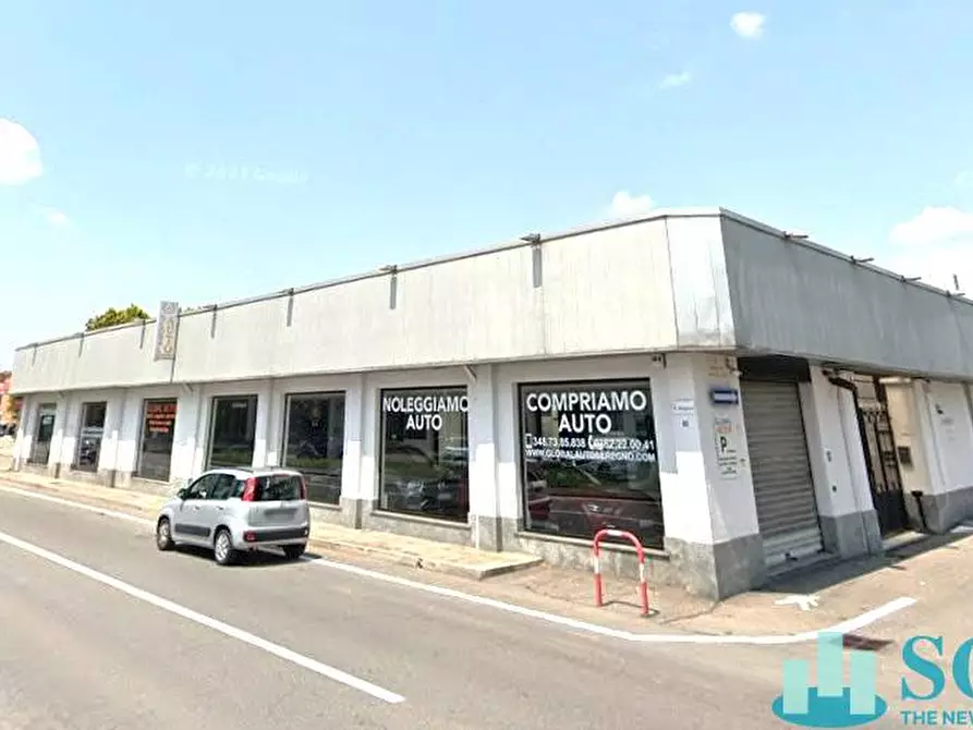 Immagine 3 di Locale commerciale in vendita  in Via Antonio Stoppani a Seregno