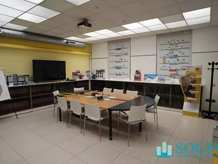 Immagine 20 di Capannone industriale in affitto  in maggi a Lesmo