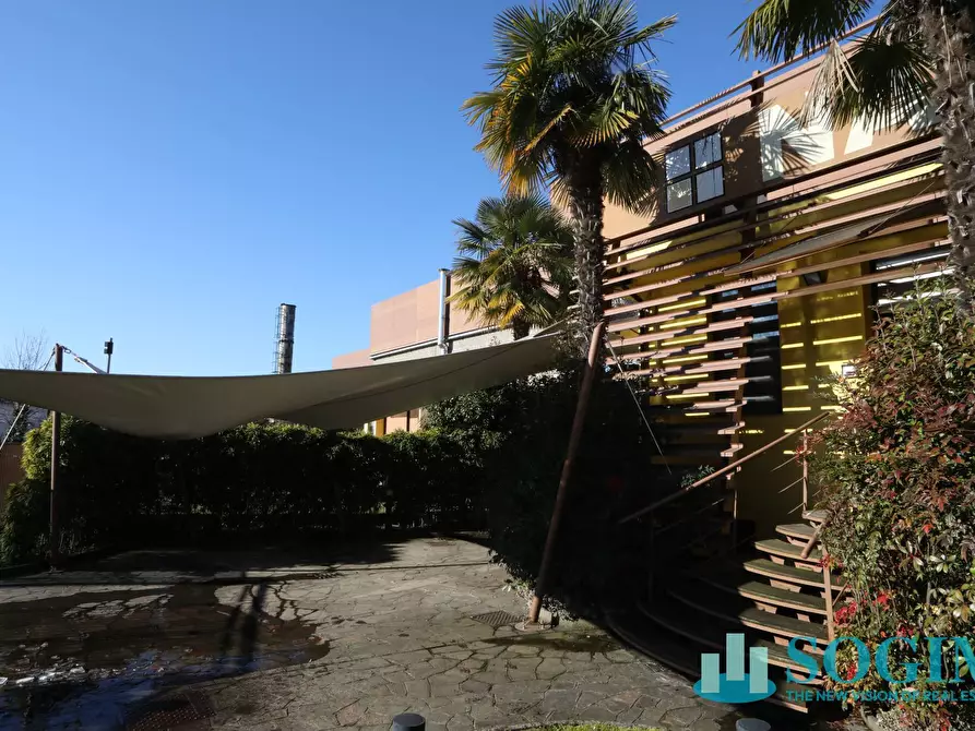 Immagine 22 di Capannone industriale in affitto  in maggi a Lesmo