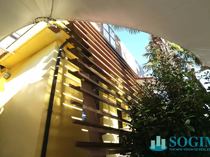 Immagine 23 di Capannone industriale in affitto  in maggi a Lesmo