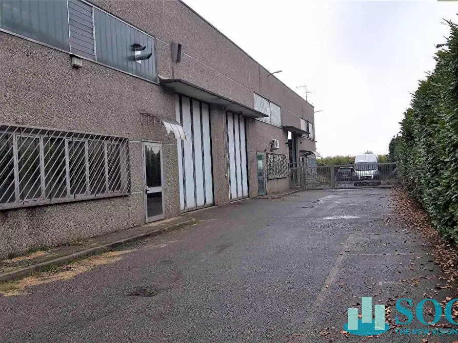 Immagine 4 di Capannone industriale in vendita  in Via Giancarlo Puecher a Pozzuolo Martesana