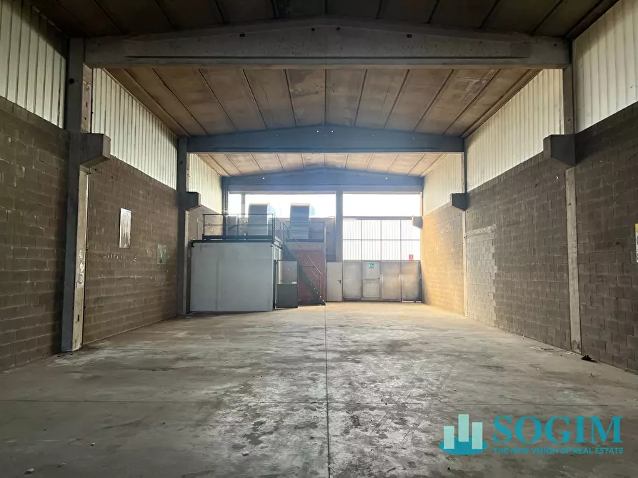 Immagine 7 di Capannone industriale in affitto  in via milano a Cerano