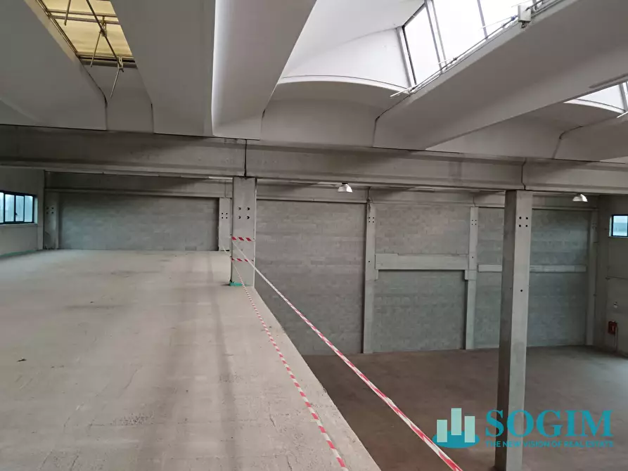 Immagine 21 di Capannone industriale in affitto  in Via Beato Don Carlo Gnocchi a Macherio